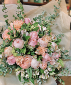 Peachy pink bouquet